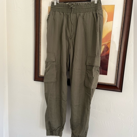 Cargo Pants - Picture 2 of 8